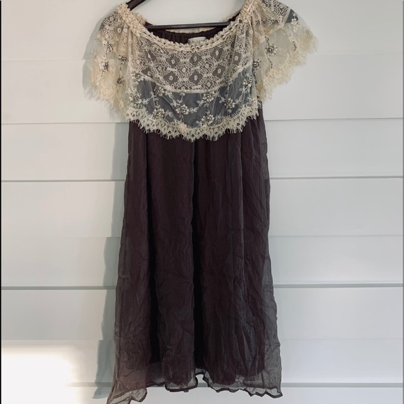 (EUC) Off Shoulder Lace Shift Dress 🤎 - Picture 2 of 6